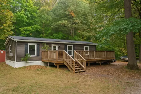 3730 Mary Ave, Newaygo, MI 49337