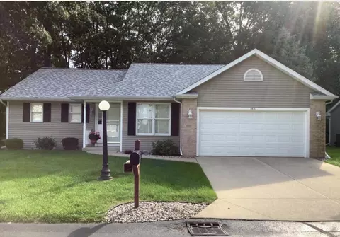 9633 Sterling Oaks Dr, Portage, MI 49002