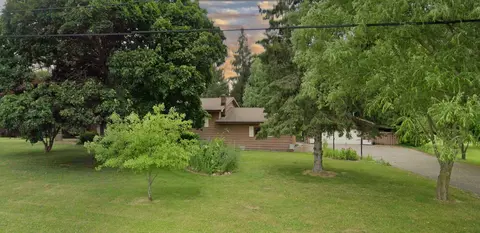 8241 N 17th St, Kalamazoo, MI 49009