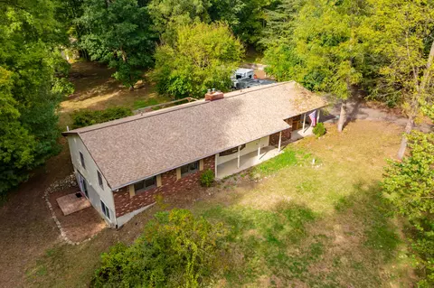 15434 S M-43 Hwy, Hickory Corners, MI 49060