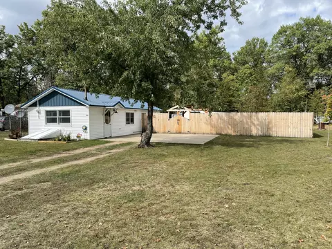513 Ann Rd, Harrison, MI 48625 photo 4