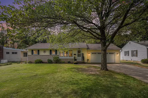 1361 Cherokee St, Kalamazoo, MI 49006