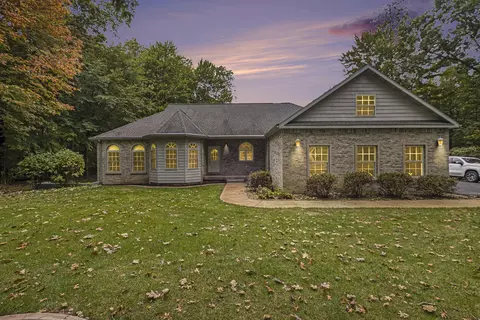 944 Tibalew Dr NW, Sparta, MI 49345