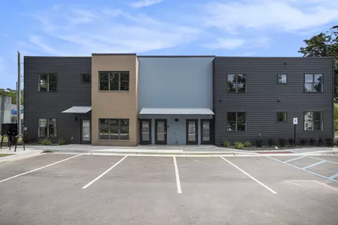 618 Southworth Ter, Kalamazoo, MI 49048