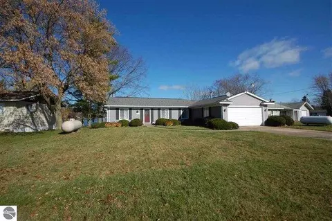 3167 Kingston Rd, Prescott, MI 48756