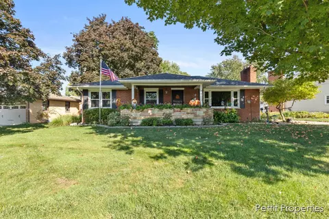 3700 Omaha St SW, Grandville, MI 49418