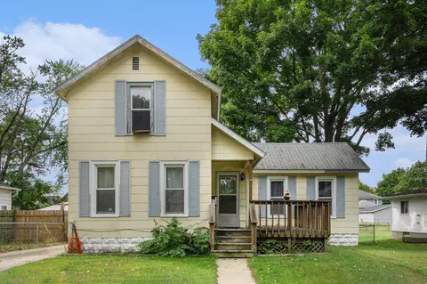 1109 5th St, Three Rivers, MI 49093 photo 3