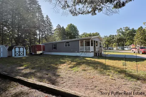 2434 Elm Rd, Twin Lake, MI 49457