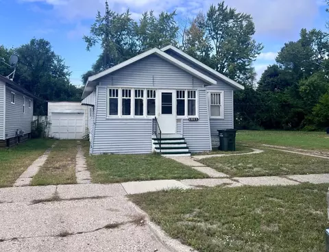1863 Manz St, Muskegon, MI 49442