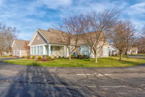 1998 Brighton Ln, Portage, MI 49024