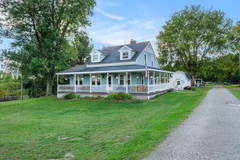38480 N M 40 Hwy, Paw Paw, MI 49079
