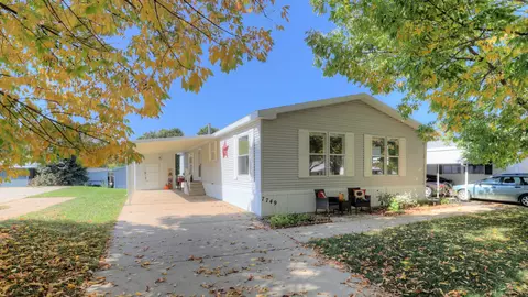 7749 Turtle Dove Dr SE, Byron Center, MI 49315