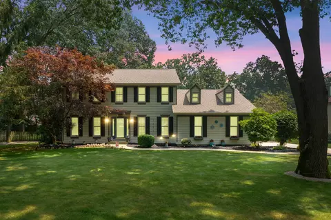 7895 Deerpath Rd, Kalamazoo, MI 49009
