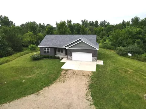 3600 Lamb Rd, Osseo, MI 49266