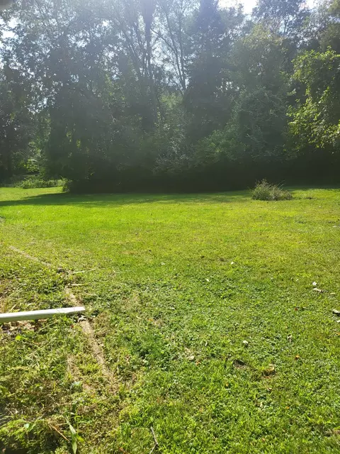 2850 Robinson Rd, Jackson, MI 49203 photo 2