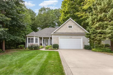 13785 Lake Sedge Dr, Grand Haven, MI 49417