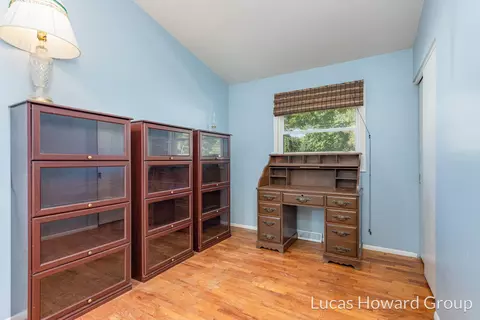 127 Circle Dr, Marshall, MI 49068 photo 7