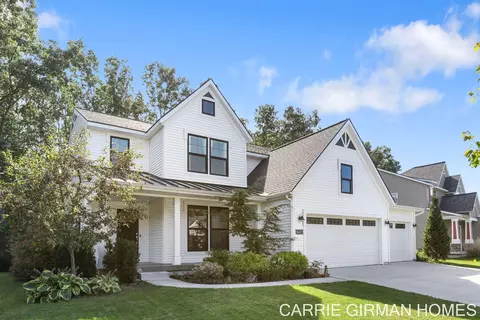 14412 Windway Dr, Grand Haven, MI 49417