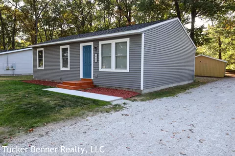 1907 S Brooks Rd, Muskegon, MI 49442