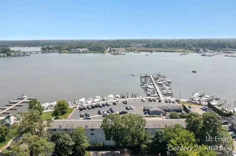 33 Griffith-sargeants Marina St #33, Saugatuck, MI 49453