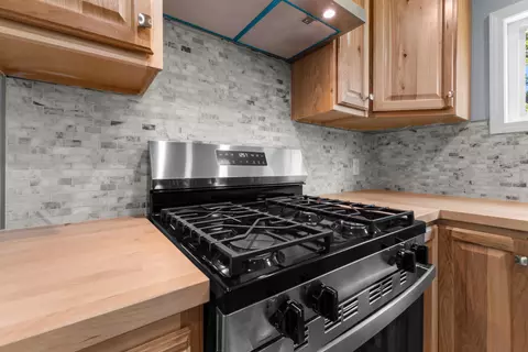 Kitchen - 928 Flint Rd, Coldwater, MI 49036 photo 2 of 2