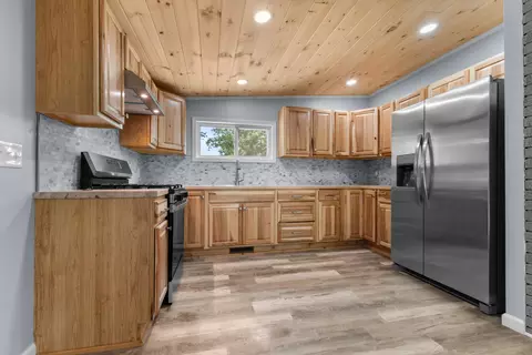 Kitchen - 928 Flint Rd, Coldwater, MI 49036 photo 1 of 2
