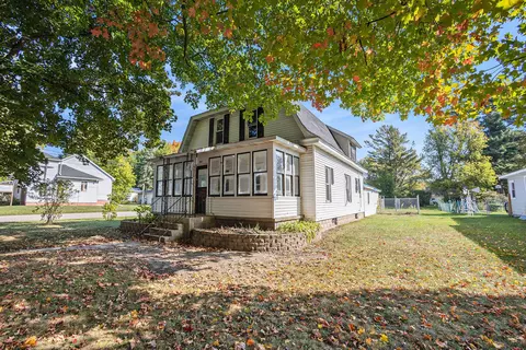 301 Crowley St, Scottville, MI 49454