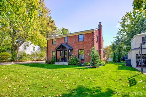 2930 Hall St SE, East Grand Rapids, MI 49506