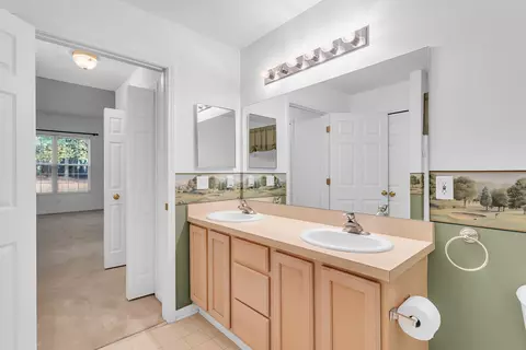 850 E Barrington Cir, Jackson, MI 49203 photo 18