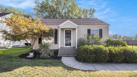 104 Herbert St SW, Grand Rapids, MI 49548