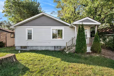 1638 Superior St, Niles, MI 49120