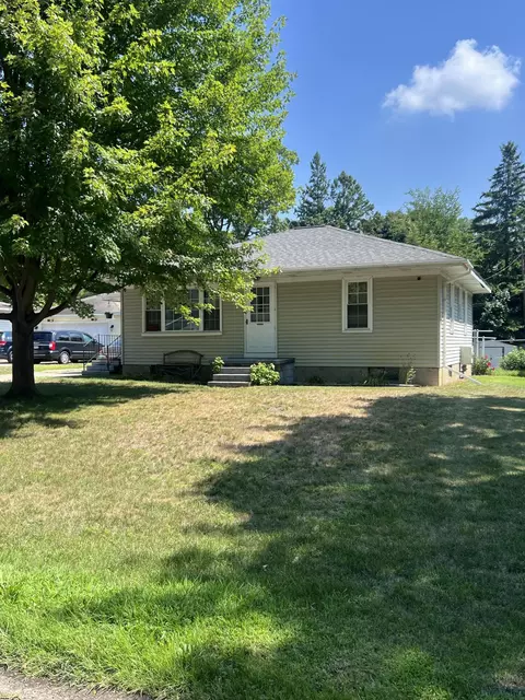 720 Clark St, Muskegon, MI 49442