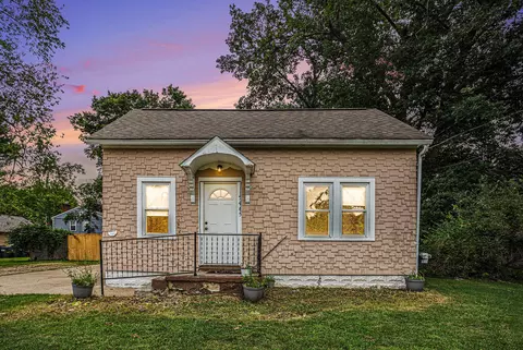 5445-5443 Lovers Ln, Portage, MI 49002