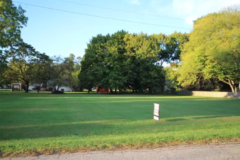5271-5295 Randall St, Vicksburg, MI 49097