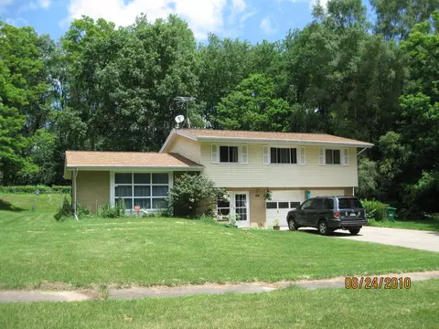 45 Spaulding Ave E, Battle Creek, MI 49037