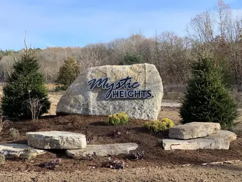 10599 Mystic Hts Trl, Mattawan, MI 49071