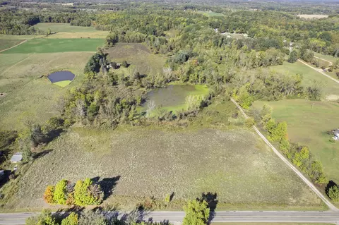 11480 N Adams Rd, North Adams, MI 49262