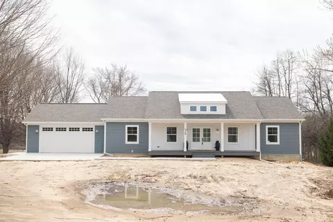 448 Baseline Rd, South Haven, MI 49090