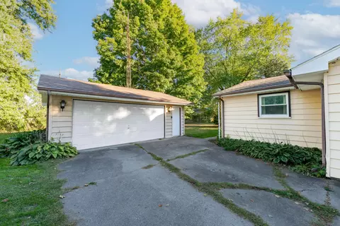 622 S Hooker Ave, Three Rivers, MI 49093 photo 3