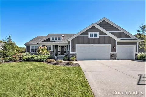 6396 Bentley Dr NE, Belmont, MI 49306