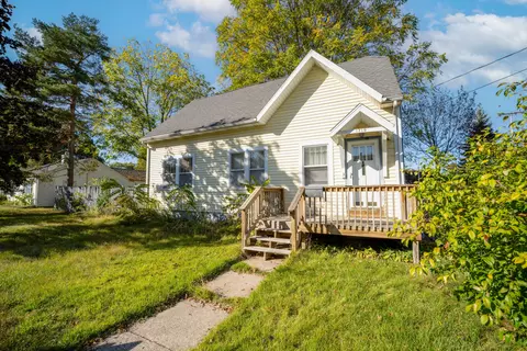1719 Palmer Ave, Kalamazoo, MI 49001