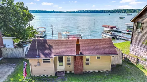 68236 Klinger Lake Rd, Sturgis, MI 49091