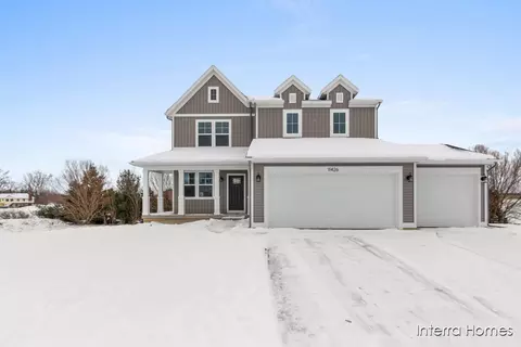 11426 Shoreline Dr #111, Allendale, MI 49401