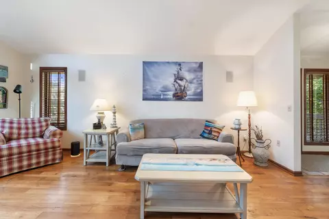 Living - 11735 N Waldron Rd, Jerome, MI 49249 photo 4 of 8