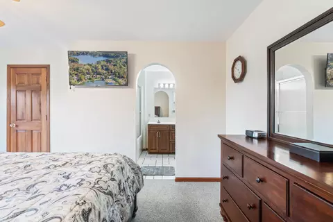 Bedroom - 11735 N Waldron Rd, Jerome, MI 49249 photo 3 of 10