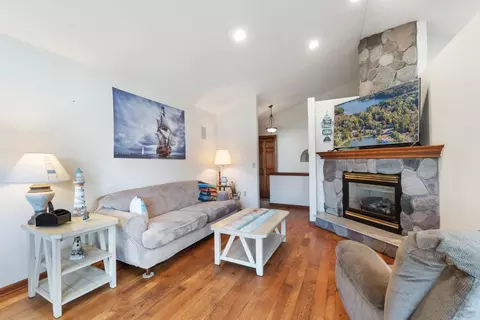 Living - 11735 N Waldron Rd, Jerome, MI 49249 photo 3 of 8