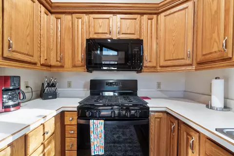 Kitchen - 11735 N Waldron Rd, Jerome, MI 49249 photo 3 of 4