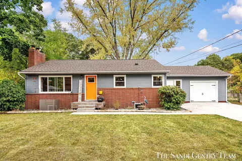 932 Bob Ave, Muskegon, MI 49445