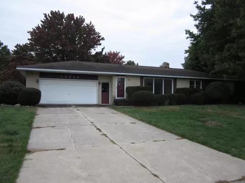 12238 Riley St, Holland, MI 49424