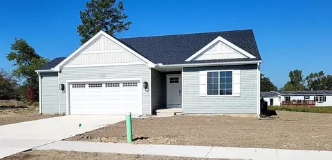 5499 Mammoth Dr SE, Caledonia, MI 49316
